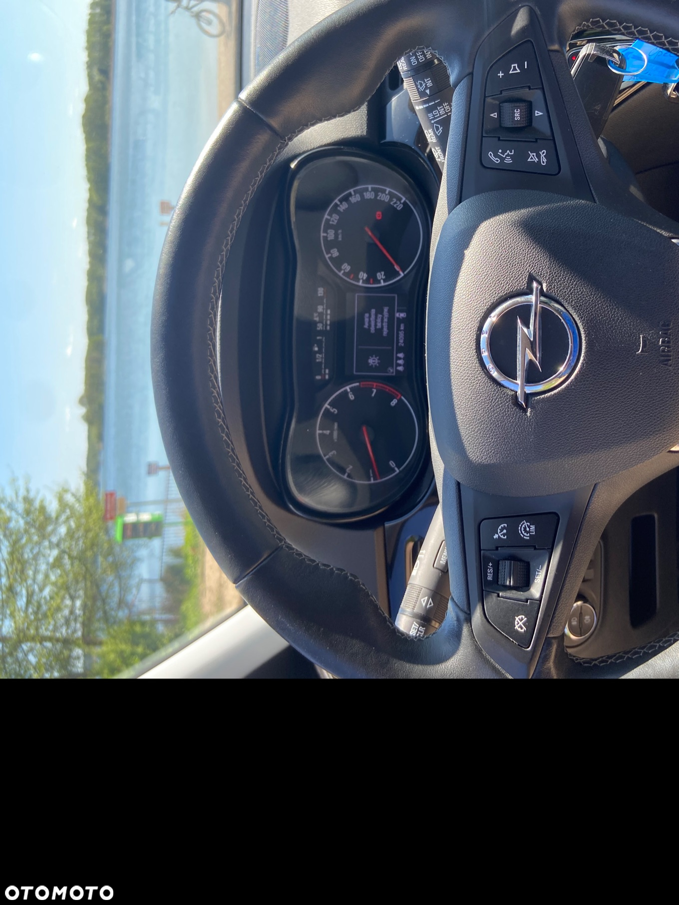 Opel Corsa 1.4 120 Jahre - 12