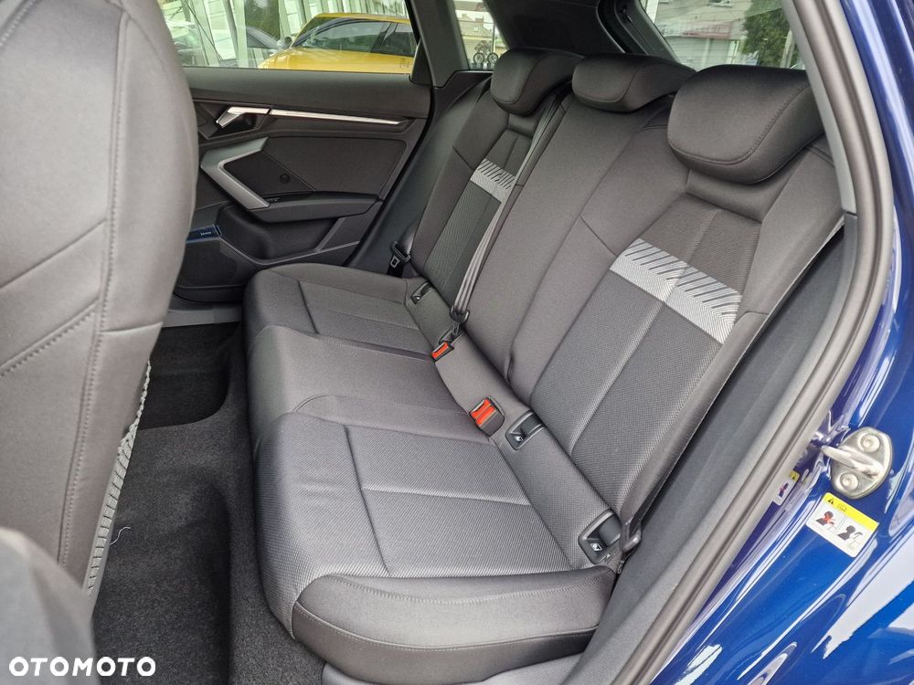 Audi A3 Sportback - 11