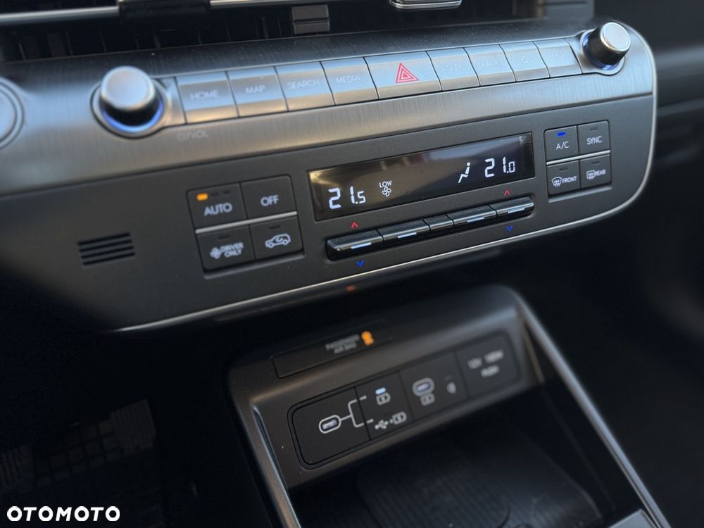 Hyundai Kona - 11