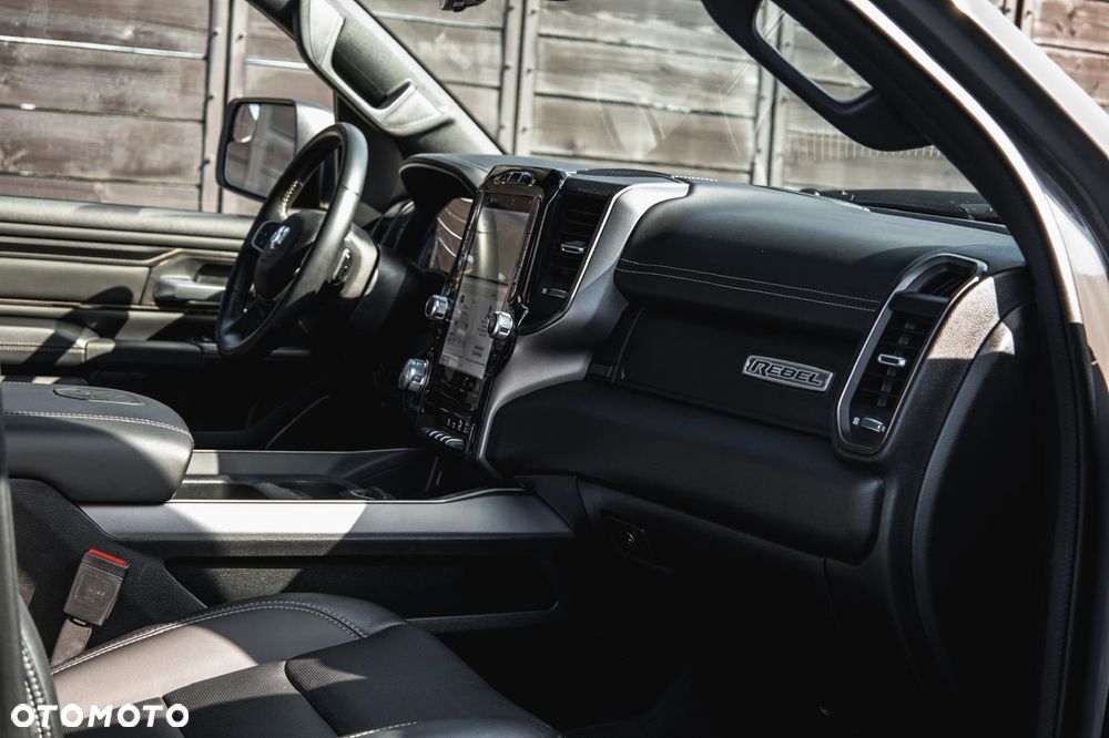 RAM 1500 Crew Cab Shortbed Rebel - 21