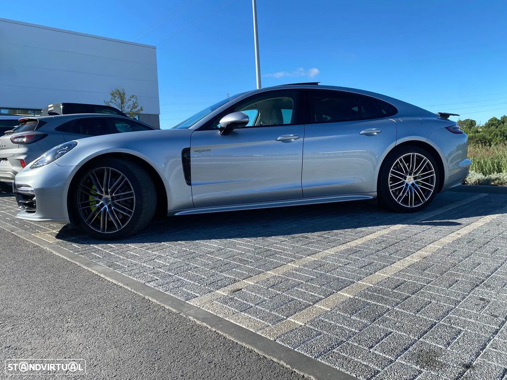 Porsche Panamera 4 E-Hybrid Executive - 3