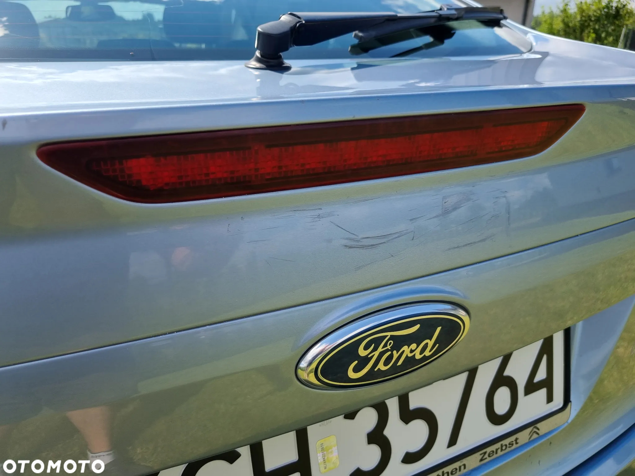Ford Mondeo 2.0 Ghia - 19