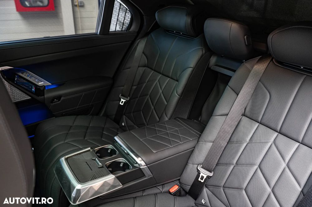 BMW 7 Series 2026 — imagine 13