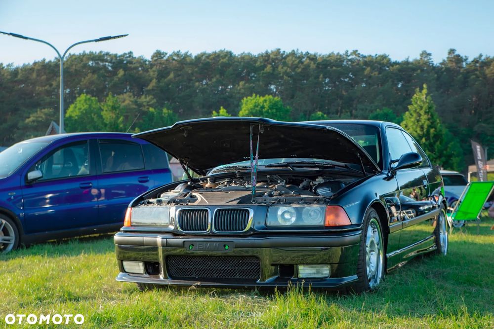 BMW M3 Standard - 12