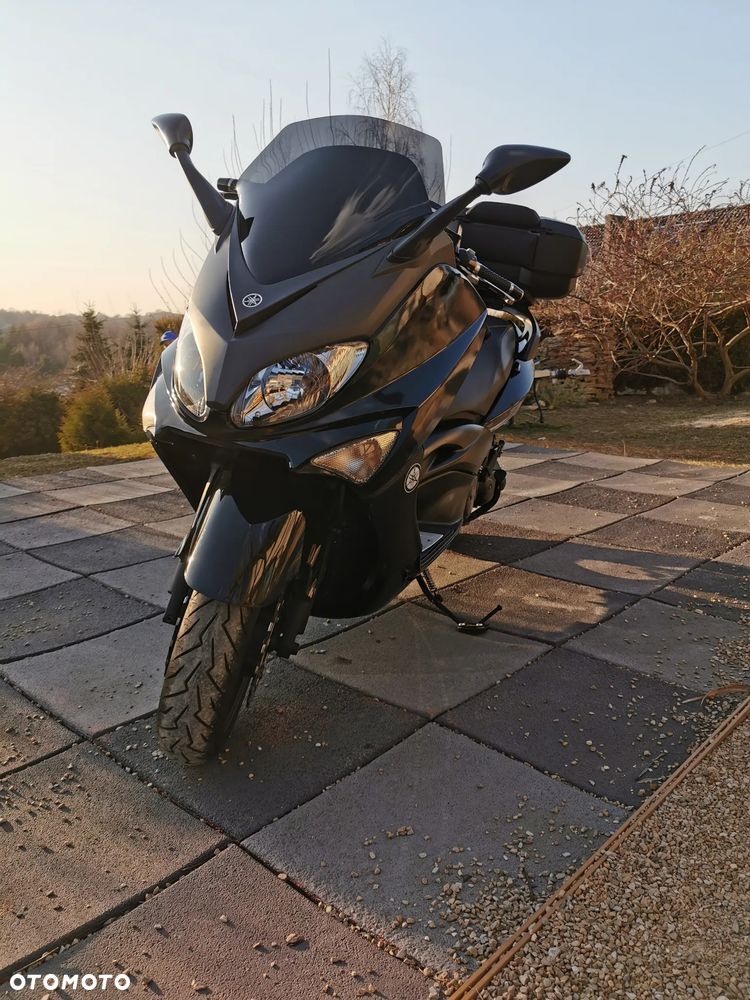 Yamaha Tmax - 22