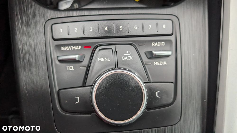 Audi A4 Avant 2.0 TDI ultra S tronic - 25