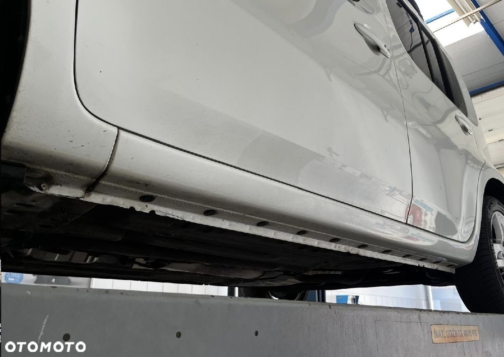 Nissan Cube 1.6 - 15