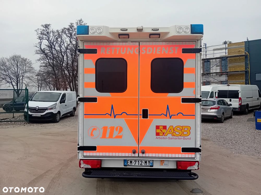 Mercedes-Benz Sprinter karetka - 6