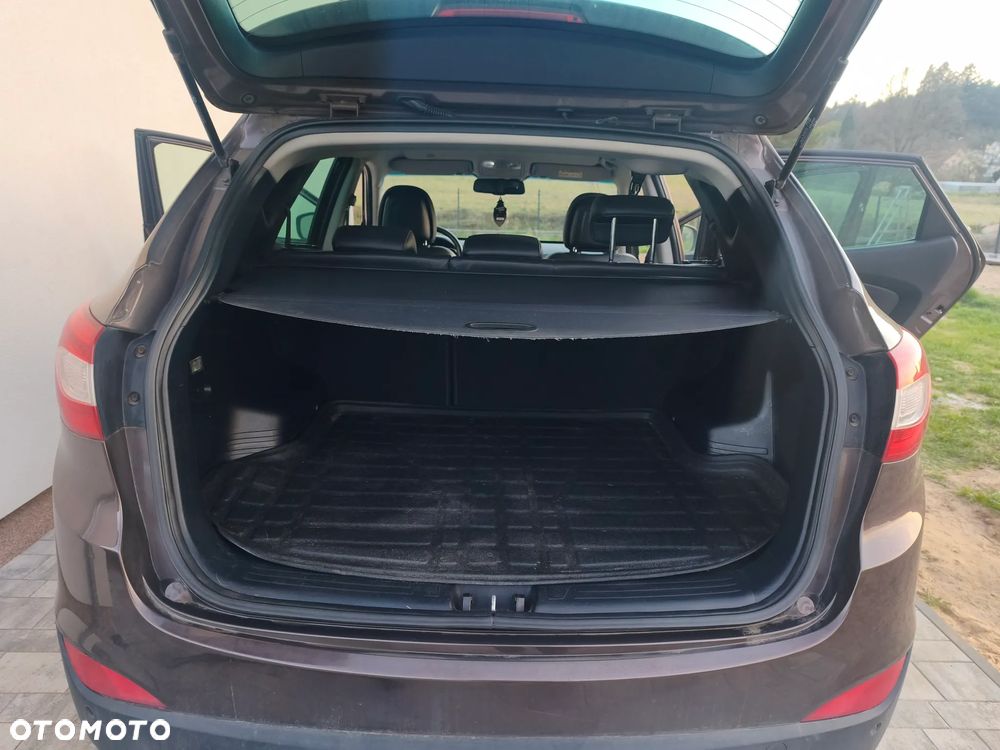 Hyundai ix35 1.7 CRDi 2WD Fifa World Cup Edition - 19