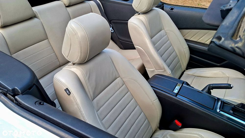 Ford Mustang 3.7 V6 Premium - 30