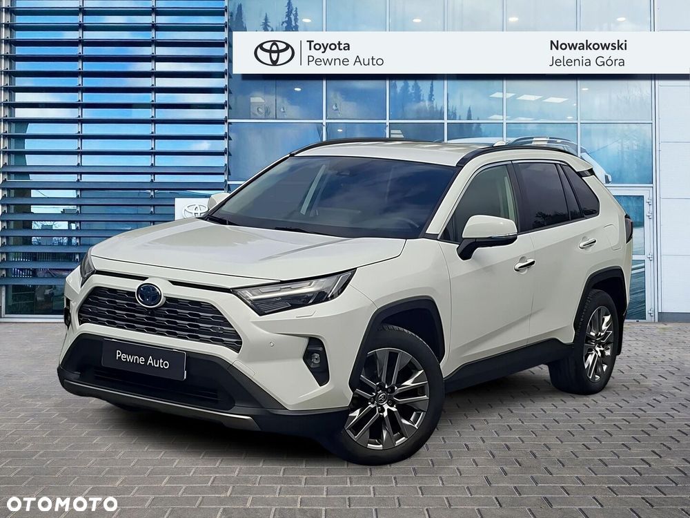 Toyota RAV4 - 1