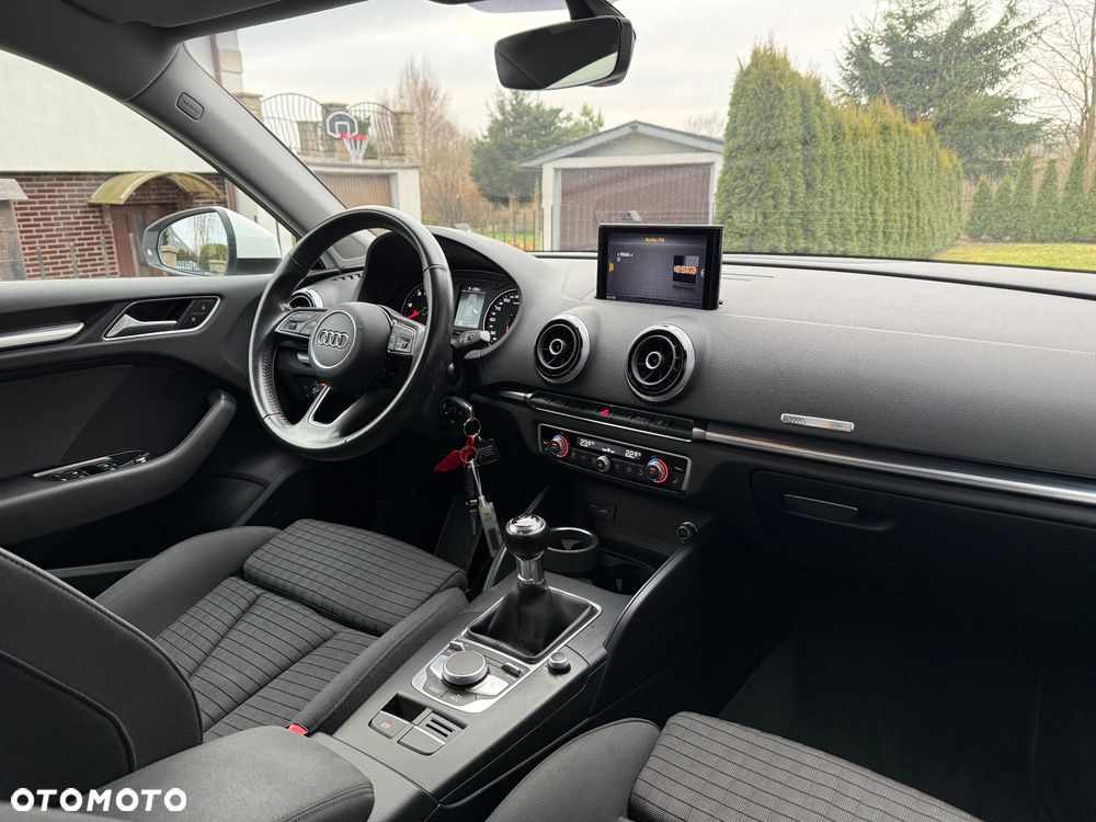 Audi A3 Sportback 2.0 TDI (clean diesel) Attraction - 13