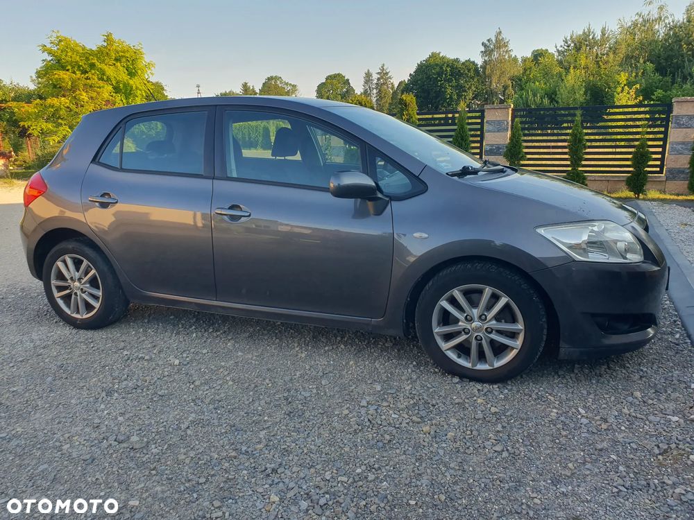 Toyota Auris - 17