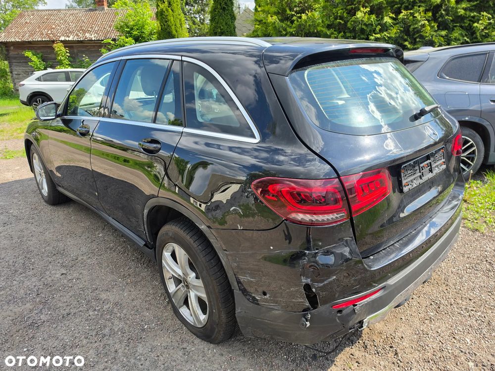 Mercedes-Benz GLC 220 d 4Matic 9G-TRONIC - 4