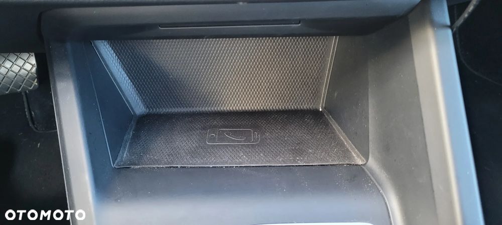 Volkswagen Golf - 18