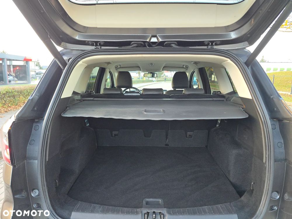 Ford Kuga - 11