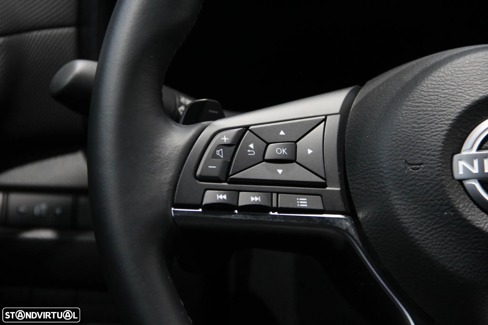 Nissan Juke 1.0 DIG-T N-Connecta NAV. DCT - 10