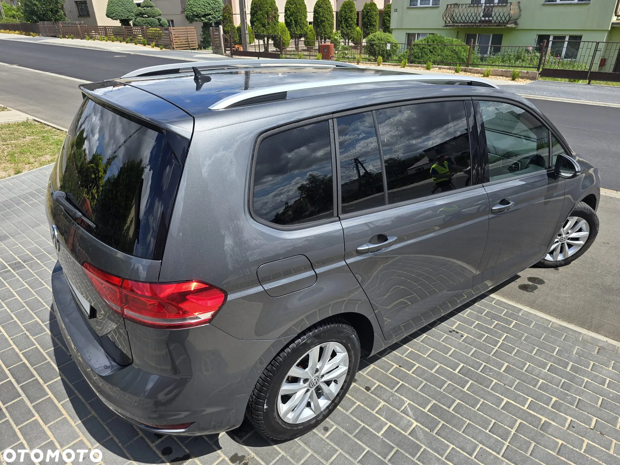 Volkswagen Touran 1.6 TDI SCR (BlueMotion Technology) Comfortline - 4