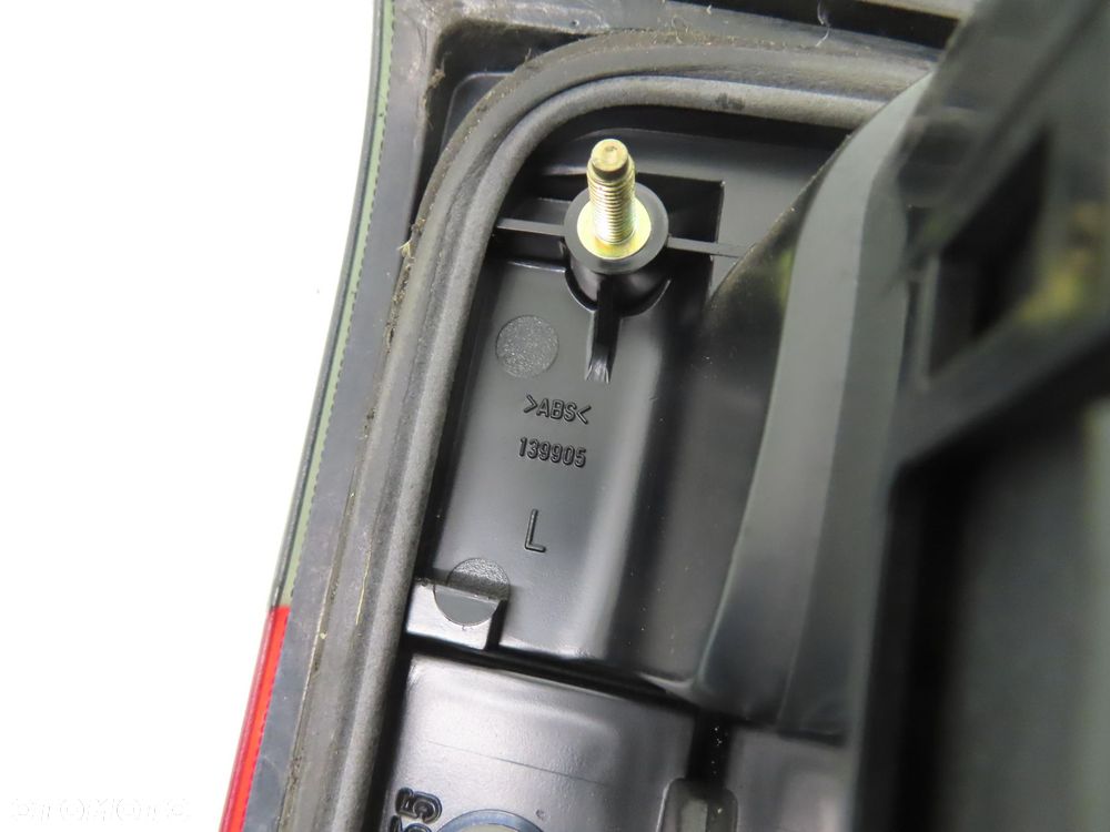 LAMPA LEWA TYLNA SAAB 900 II 139905 - 4