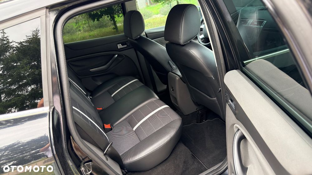 Ford Kuga 2.0 TDCi Titanium - 17
