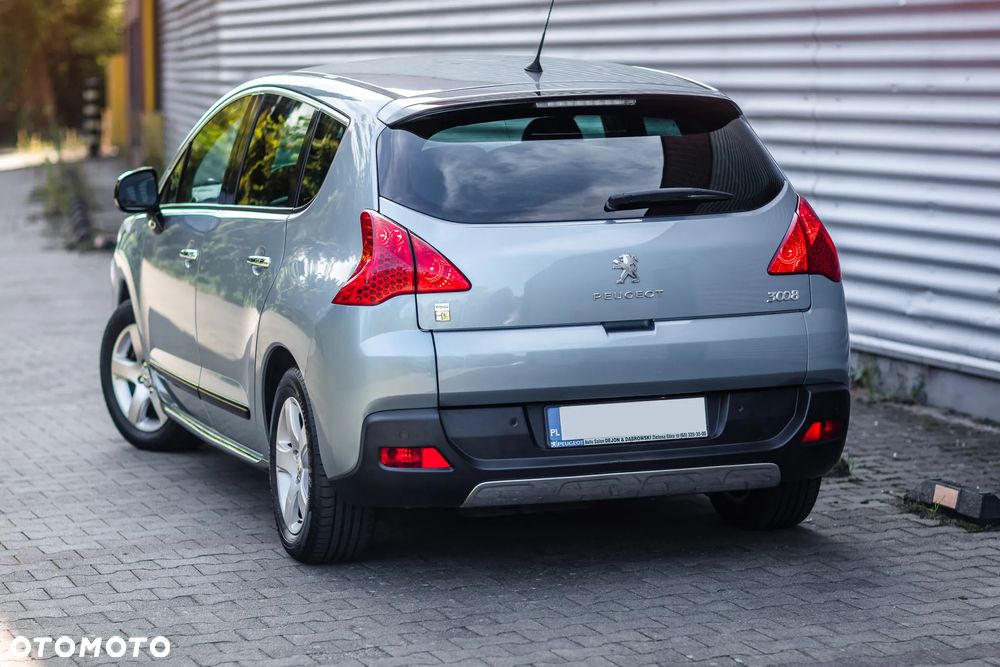 Peugeot 3008 Hybrid4 - 6