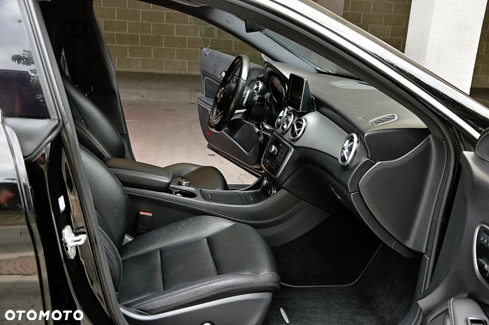 Mercedes-Benz CLA 250 Sport 7G-DCT - 6