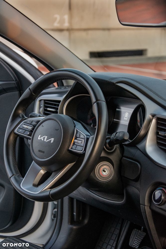 Kia XCeed 1.5 T-GDI M - 30