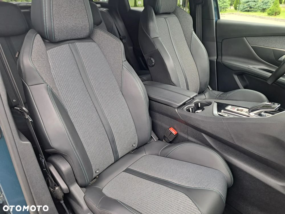 Peugeot 3008 1.6 PureTech Hybrid PHEV Allure Pack S&S EAT8 - 23