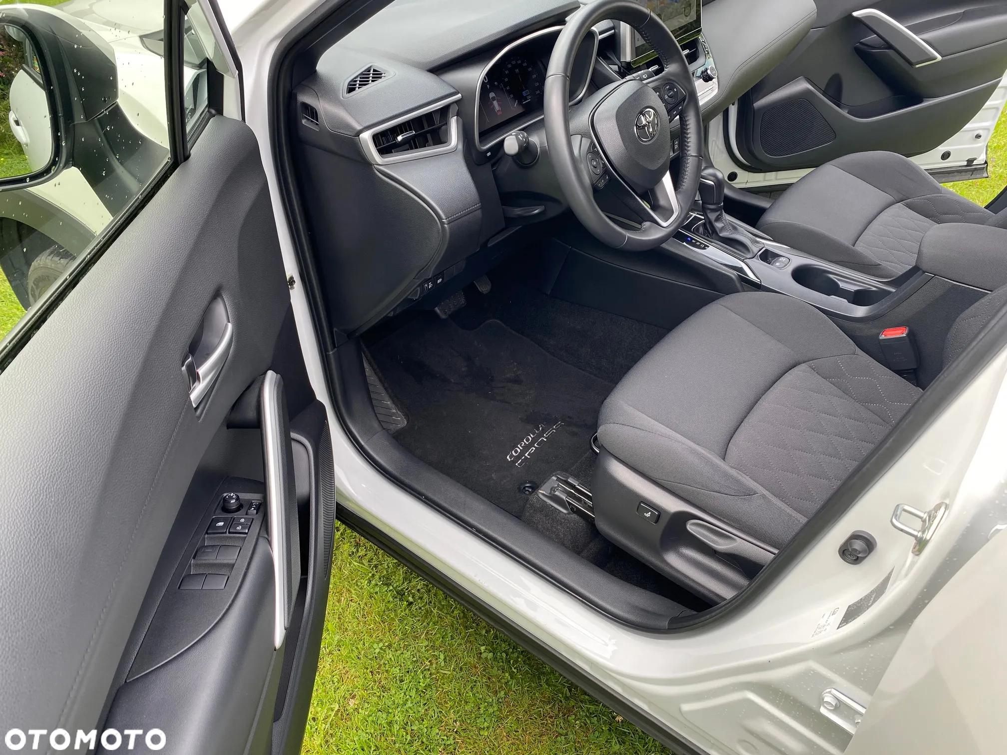 Toyota Corolla Cross 2.0 Hybrid Style - 8