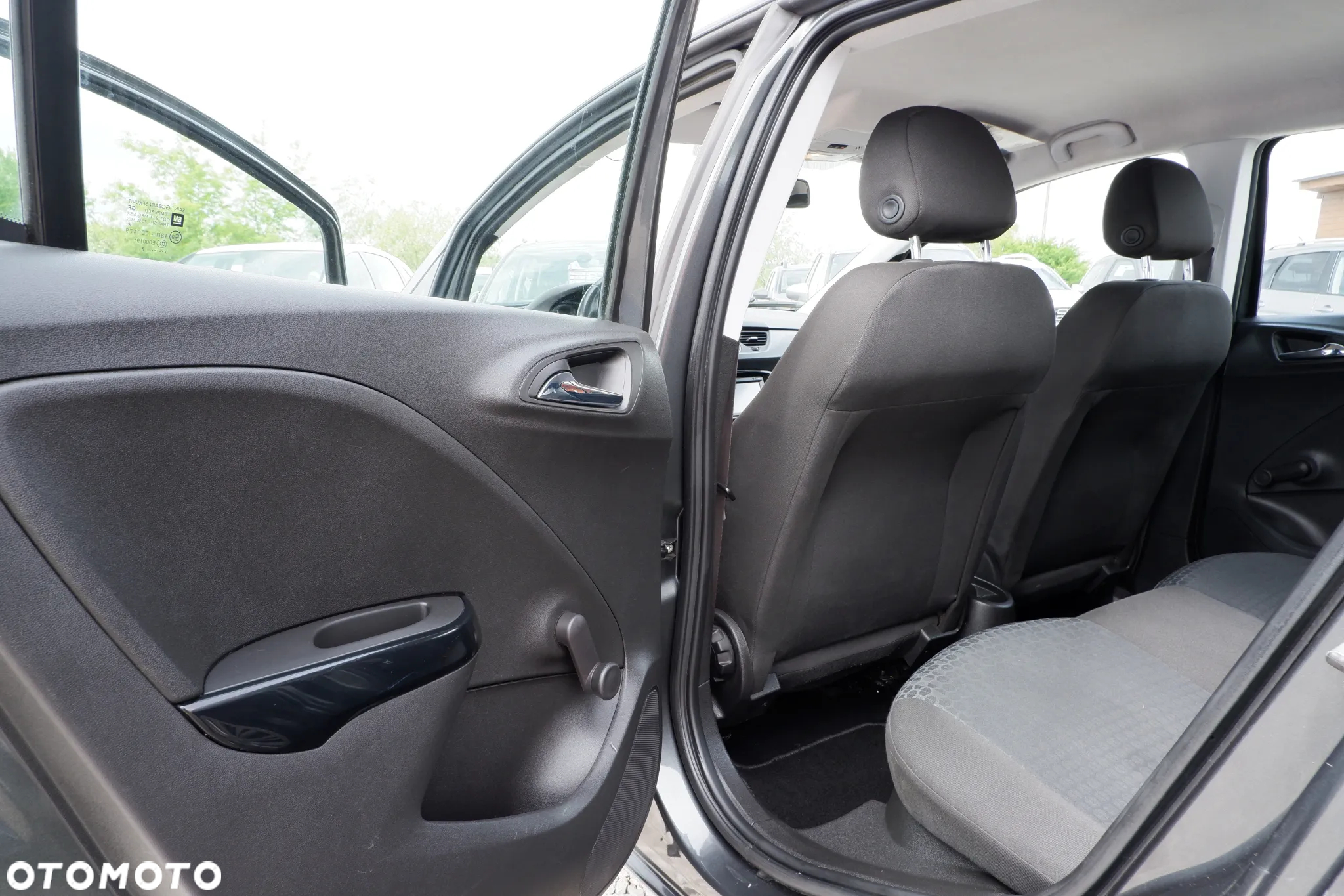 Opel Corsa 1.4 Enjoy - 29