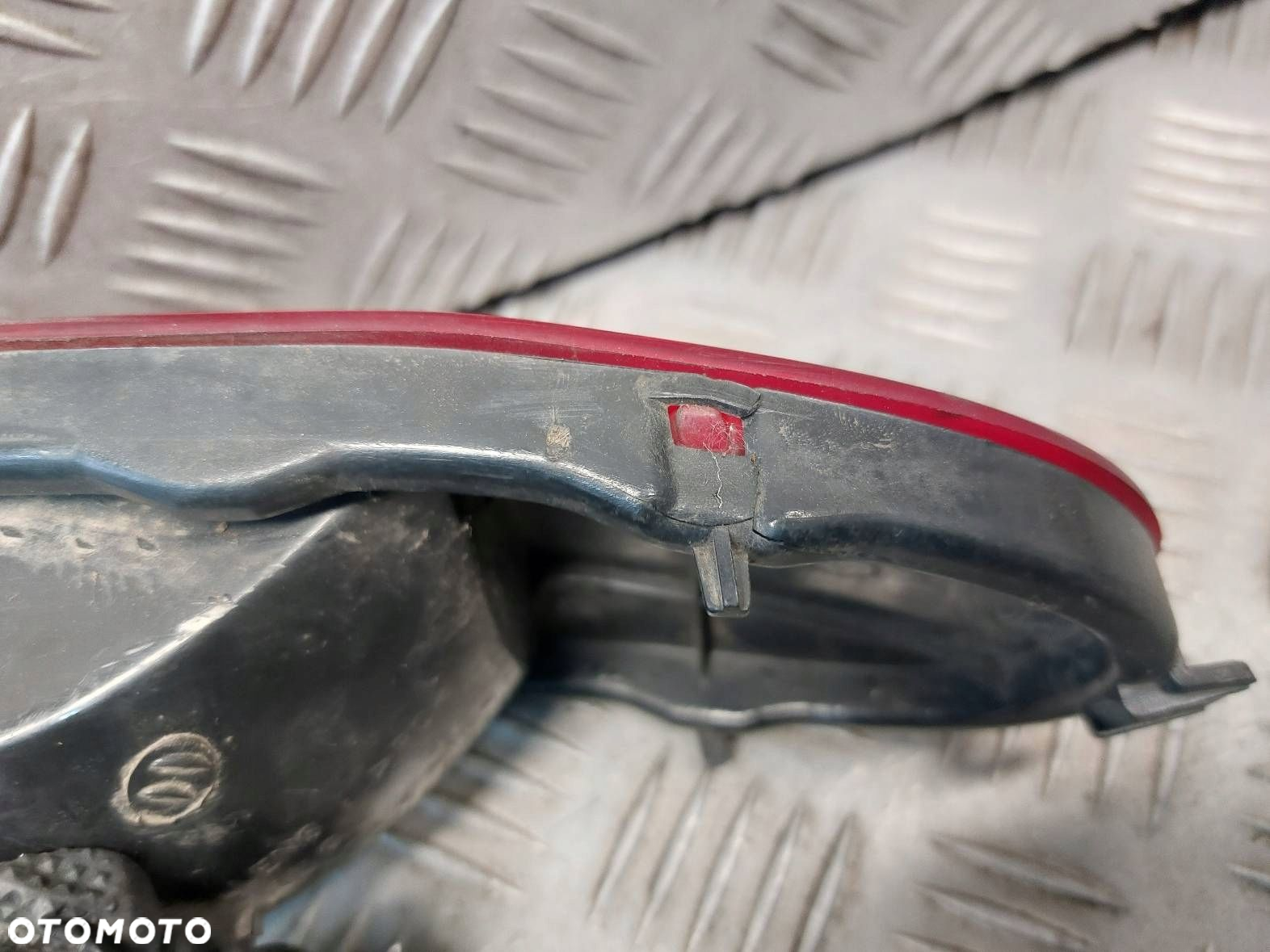 LAMPA PRZECIWMGIELNA PRAWA TYŁ HYUNDAI SANTA FE I - 4