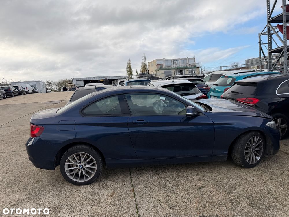 BMW Seria 2 220d Sport-Aut Luxury Line - 2