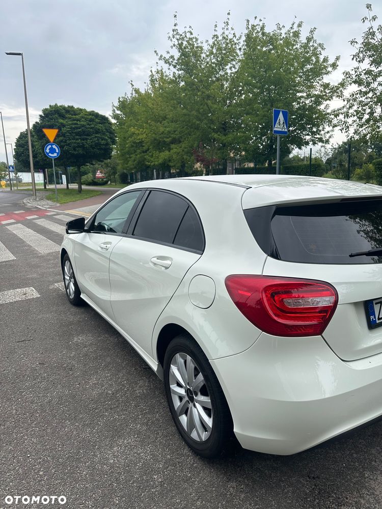 Mercedes-Benz Klasa A 180 (BlueEFFICIENCY) 7G-DCT - 4