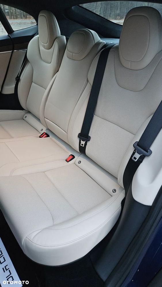Tesla Model S Long Range AWD - 20