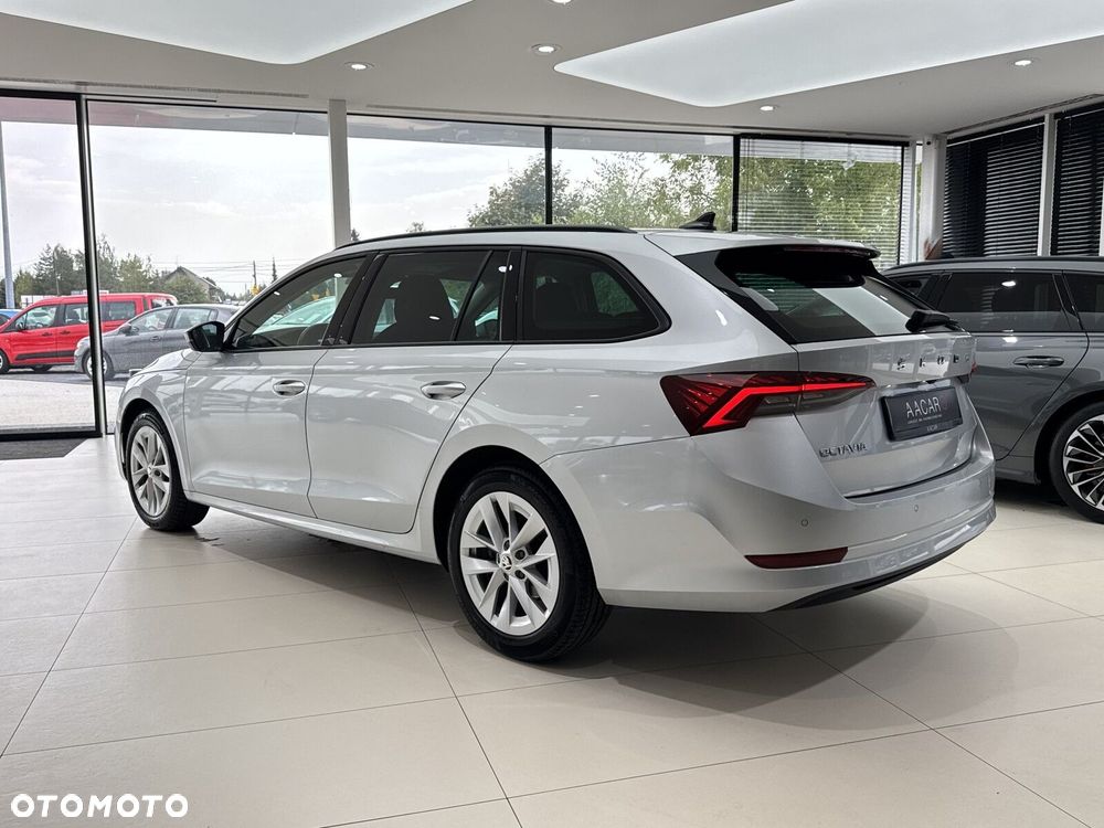 Skoda Octavia 2.0 TDI Ambition DSG - 3
