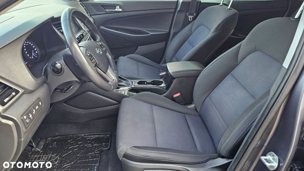 Hyundai Tucson blue 1.7 CRDi 2WD DCT Passion Plus - 32