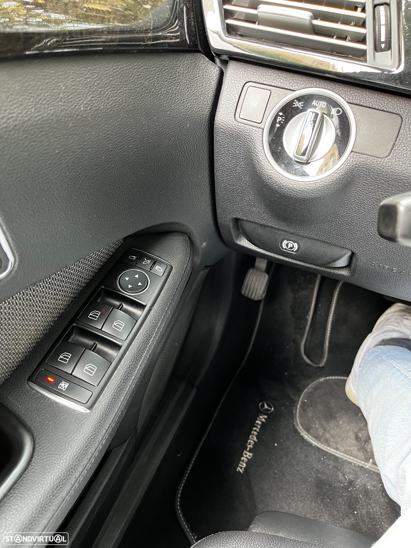 Mercedes-Benz E 250 CDi Avantgarde BlueEfficiency Auto. - 26