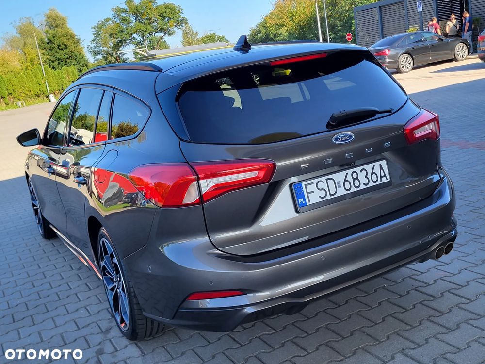 Ford Focus 1.5 EcoBoost STart-Stopp-System ST-LINE X - 10