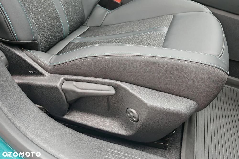 Peugeot 308 1.5 BlueHDi Allure S&S EAT8 - 23