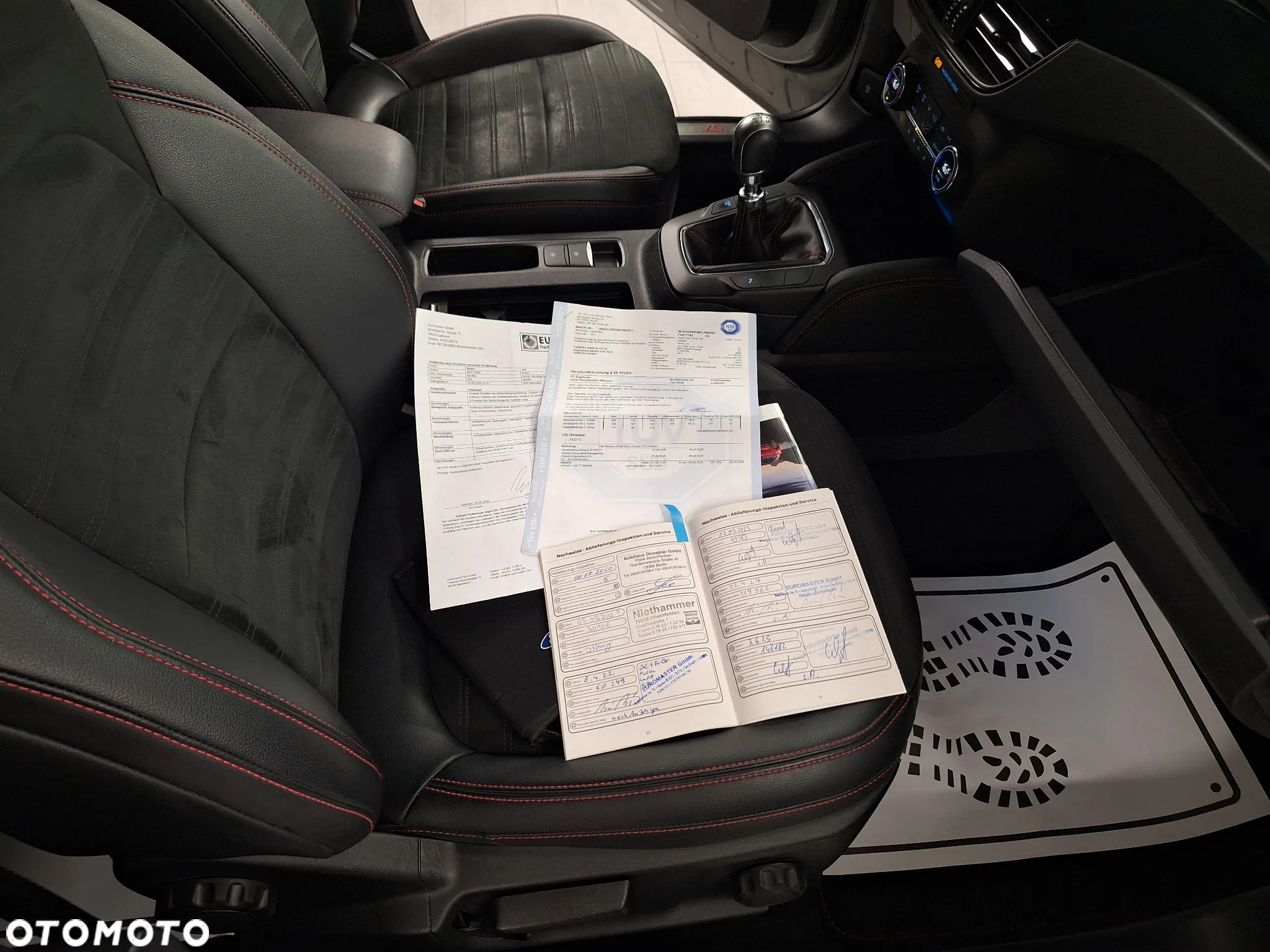 Ford Kuga 2.0 EcoBlue Hybrid ST-LINE X - 39