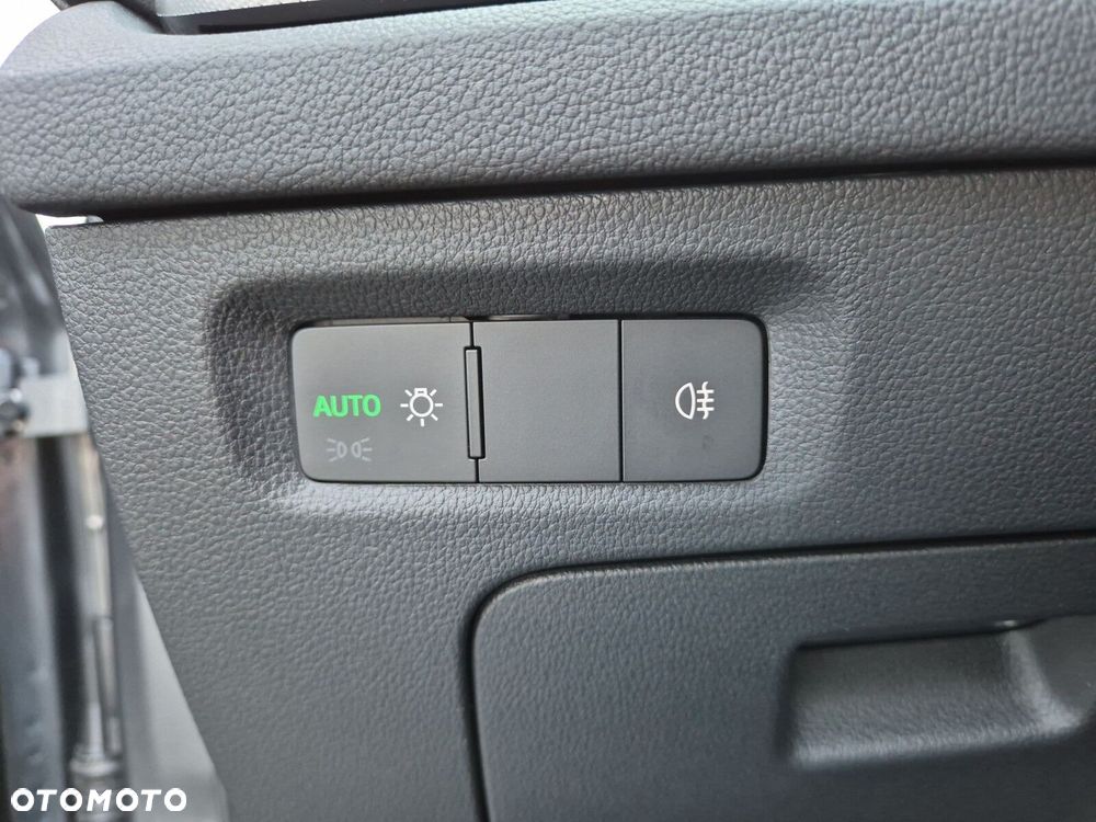 Skoda Octavia 2.0 TDI Edition 130 Essence DSG - 21