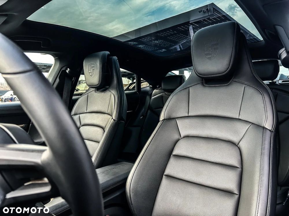 Porsche Taycan 105kWh 4S Performance Plus - 11