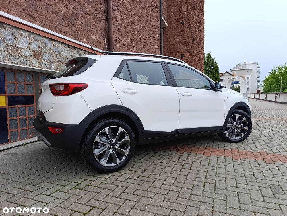 Kia Stonic 1.4 L - 16