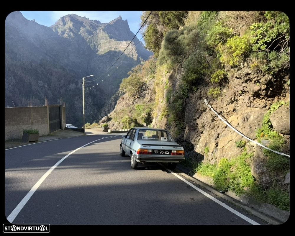 Peugeot 305 - 2