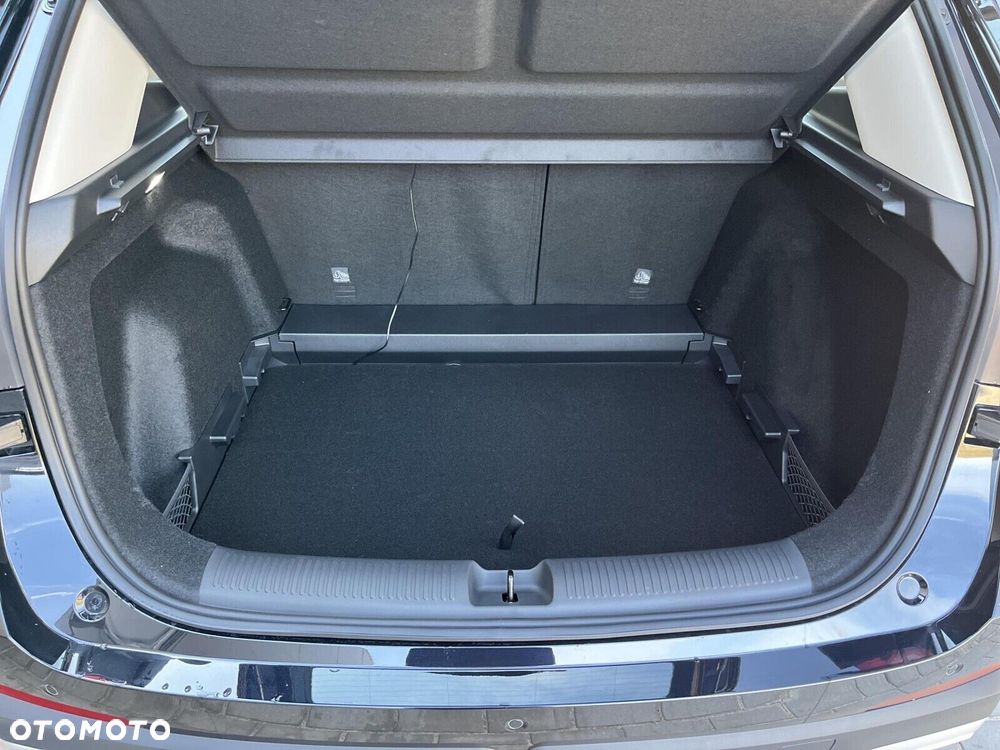 MG ZS Hybrid+ - 23
