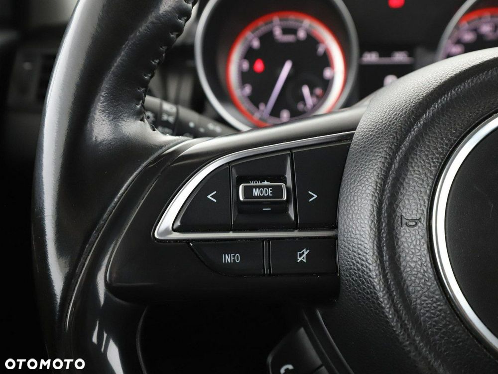 Suzuki Swift 1.2 Dualjet Hybrid Club - 29