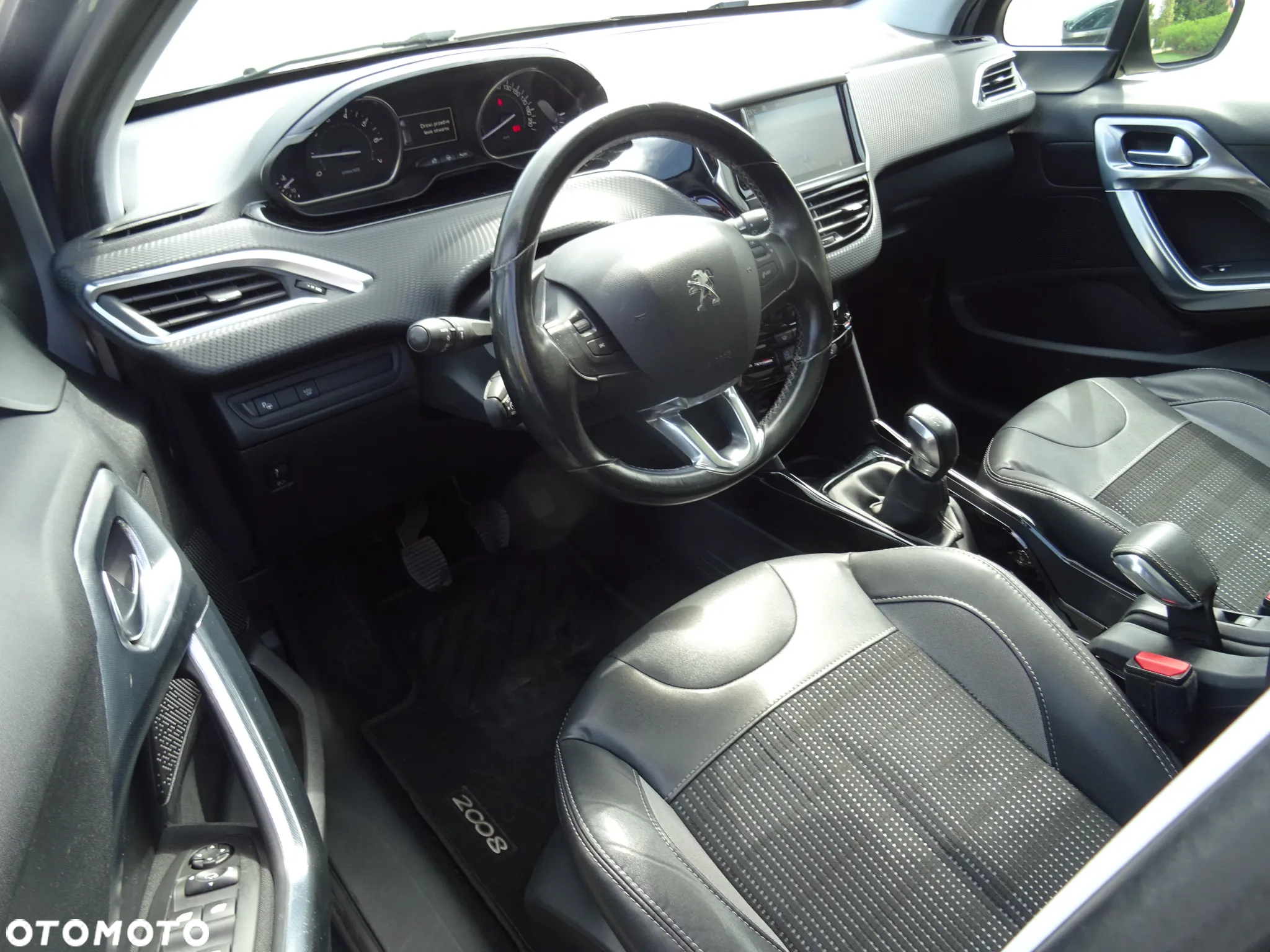 Peugeot 2008 1.2 Pure Tech GPF Allure S&S - 7