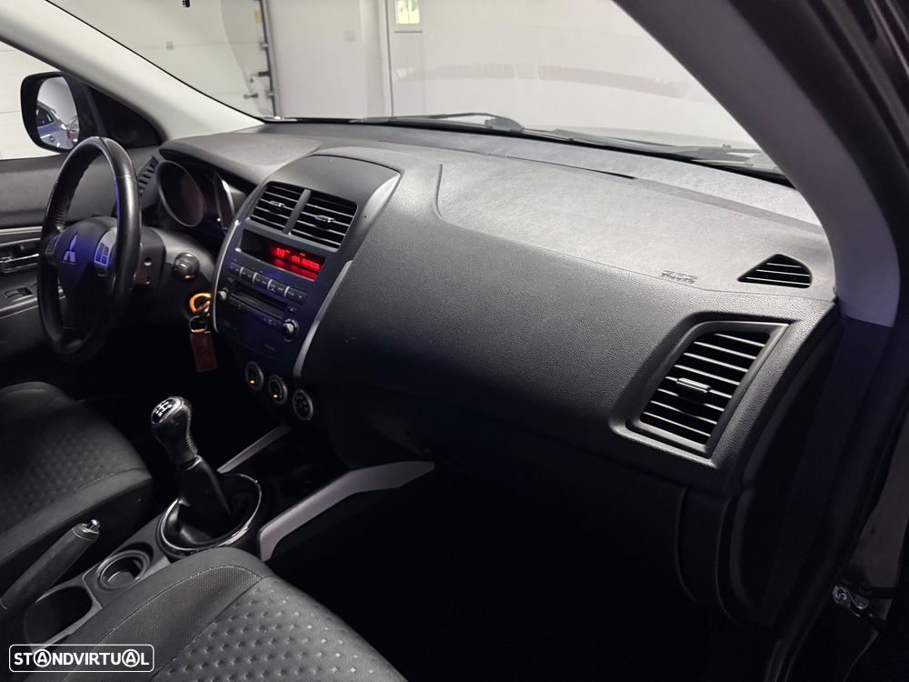 Mitsubishi ASX 1.6 Instyle - 18