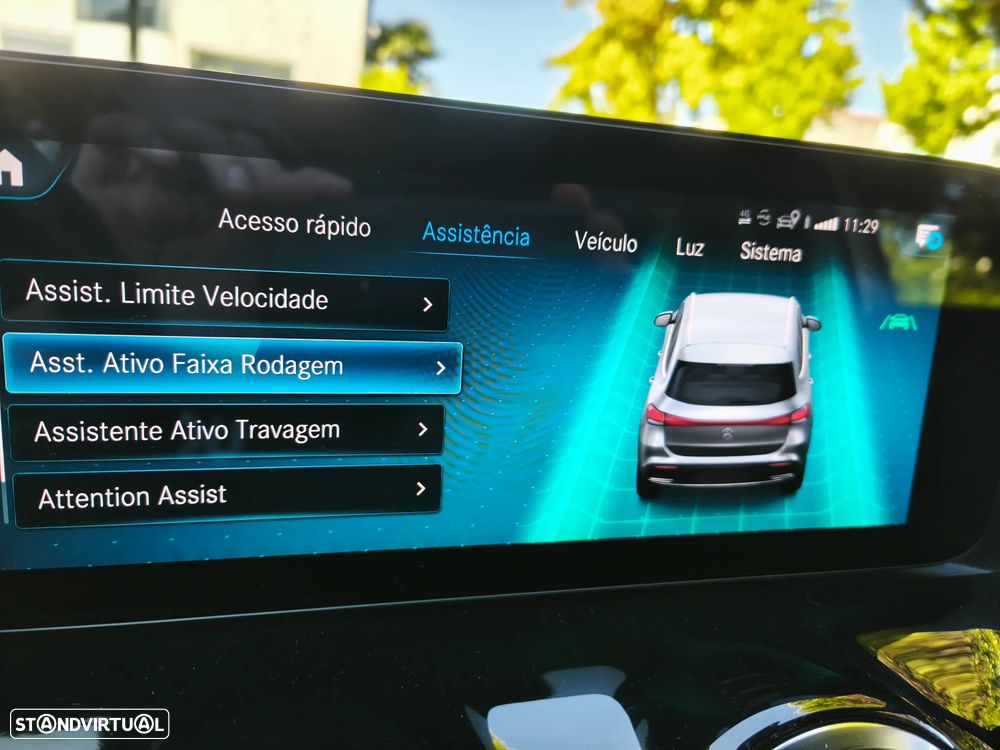 Mercedes-Benz EQA - 24