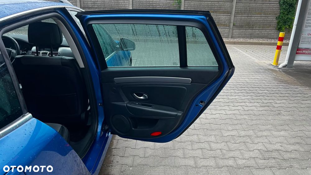 Renault Laguna 2.0 DCi FAP GT - 11